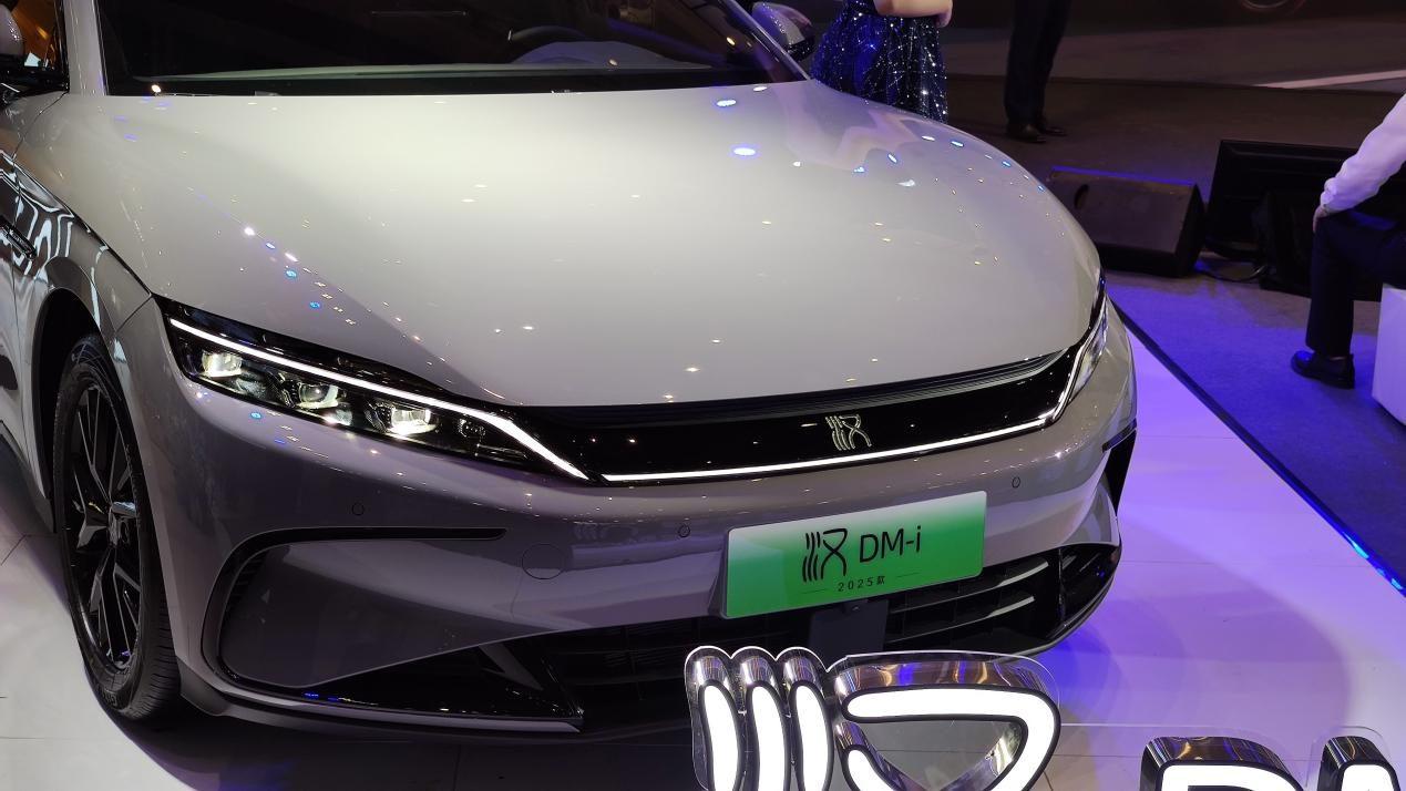 主打就是聽勸!2025款比亞迪漢全面升級(jí),僅售16.58萬元起